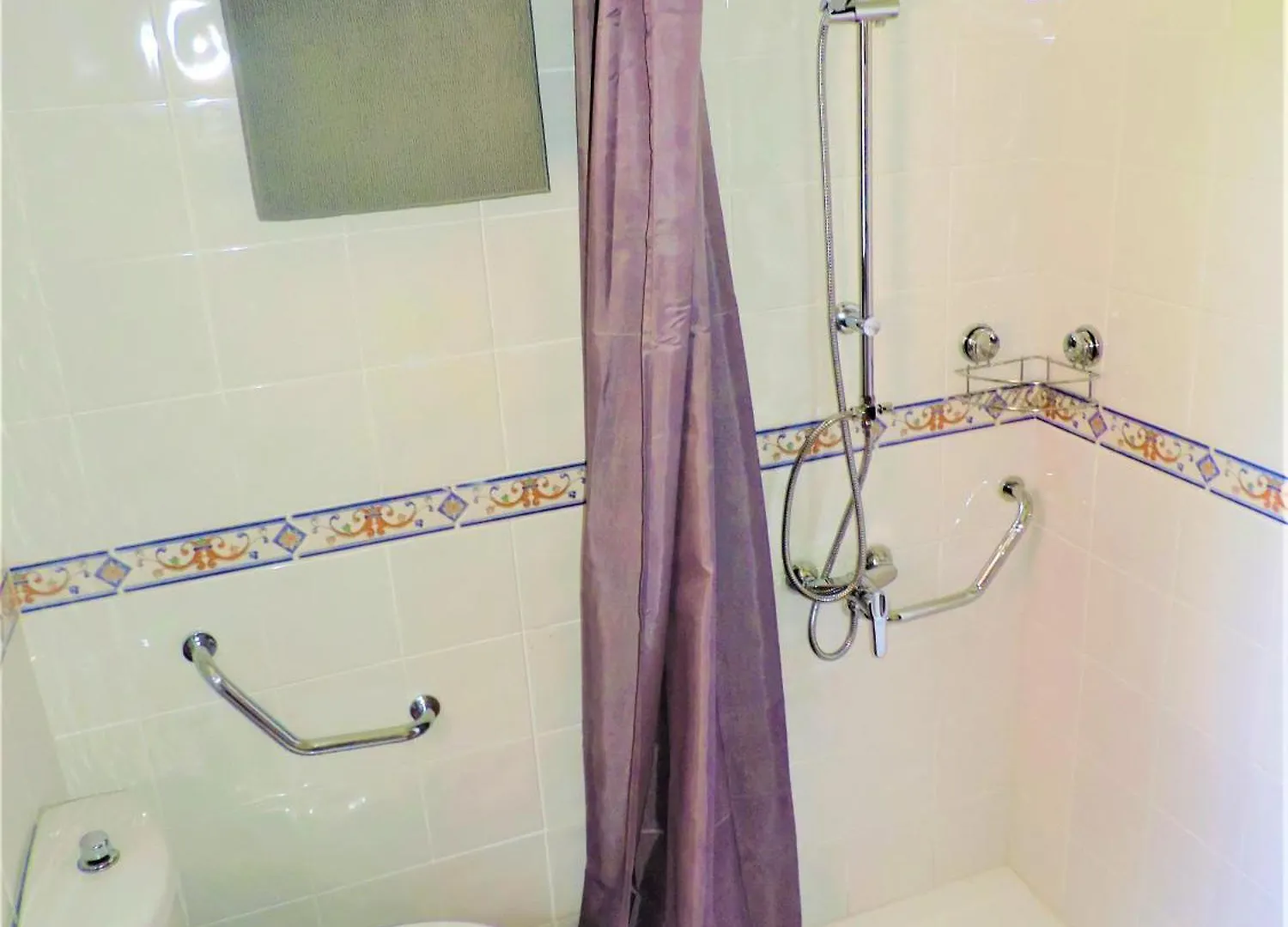Apartamentos Caseria De Comares Granada Aparthotel