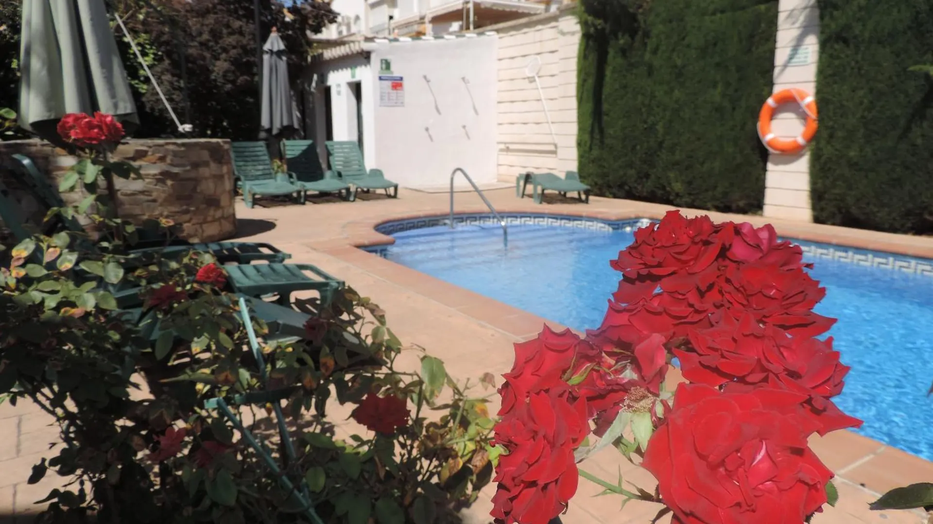 Apartamentos Caseria De Comares Granada Apartmanhotel
