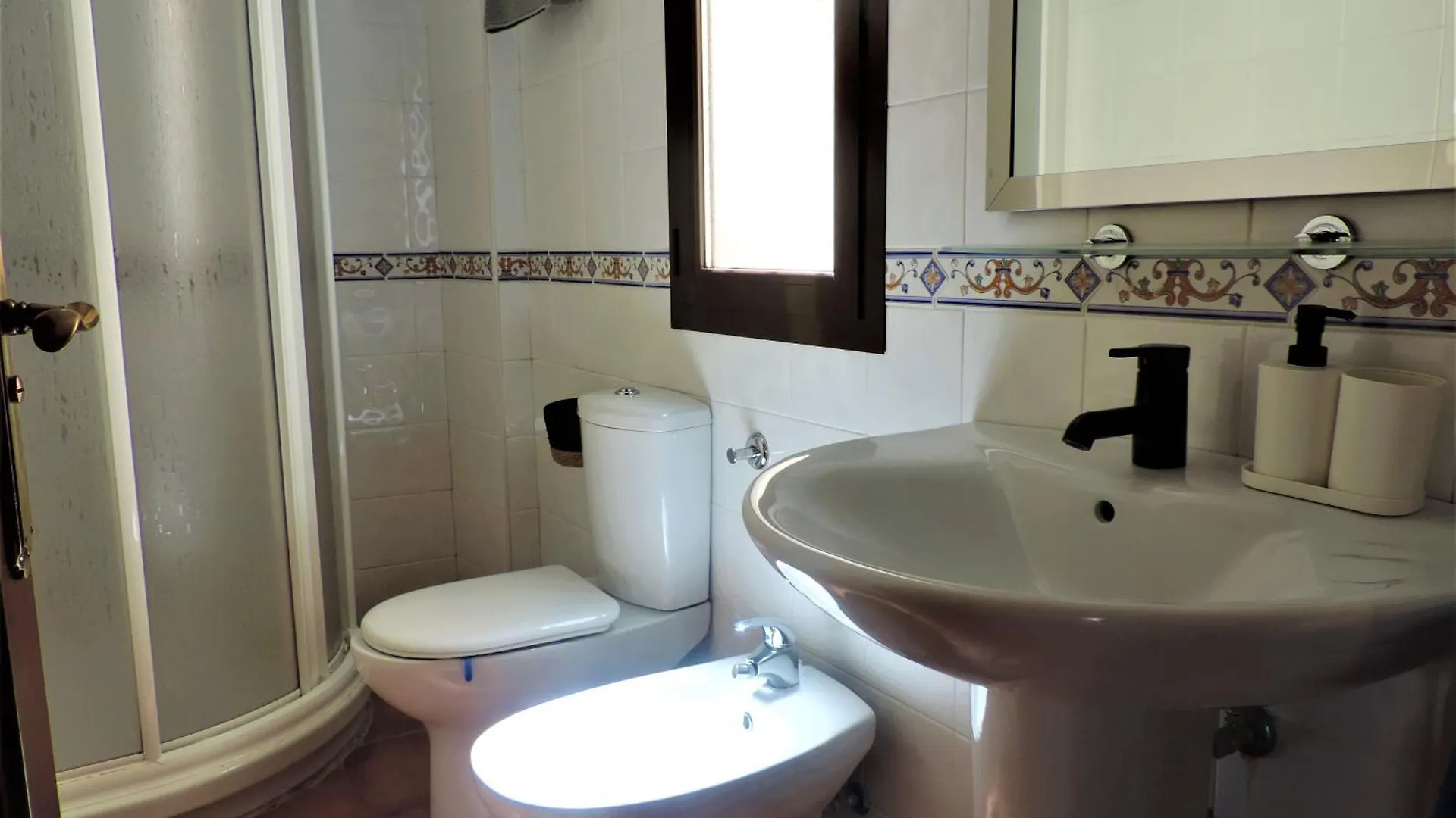 Apartamentos Caseria De Comares Granada Spain