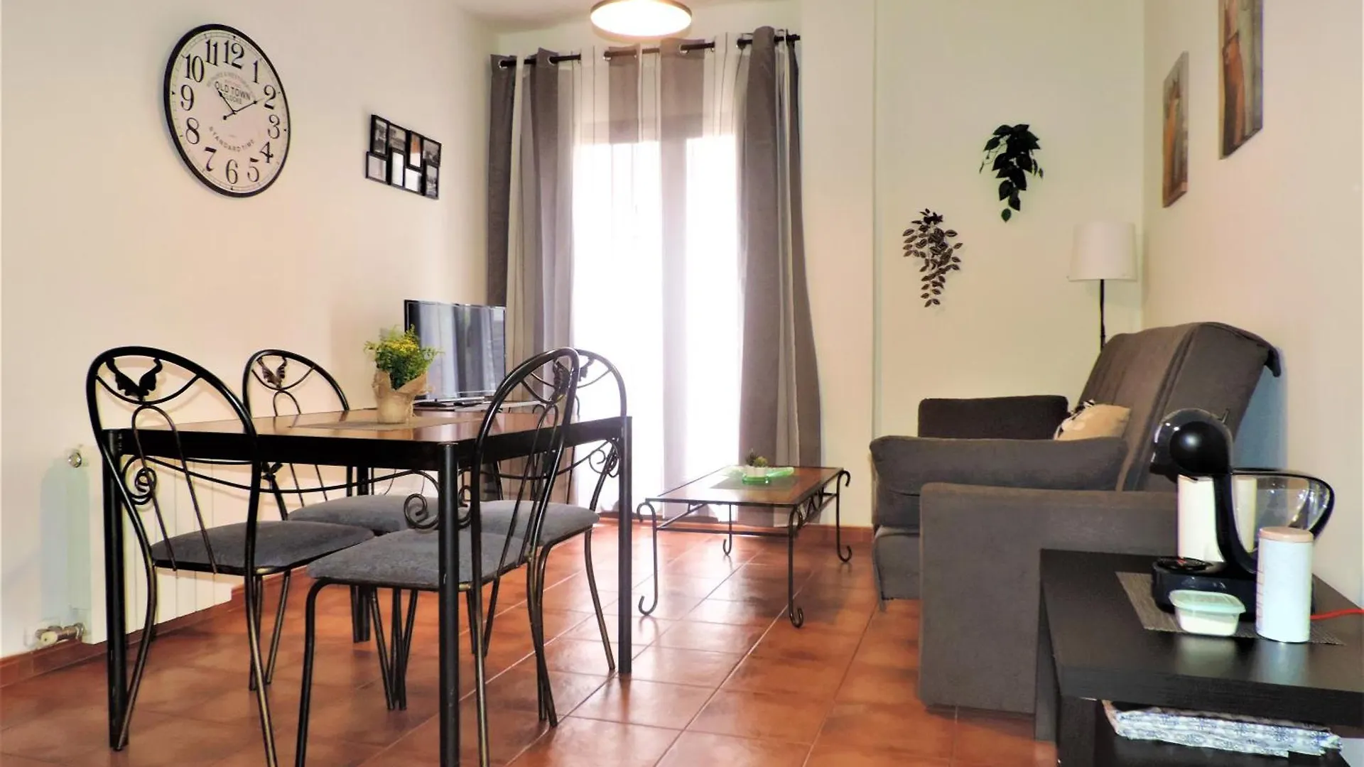*** Aparthotel Apartamentos Caseria De Comares Granada Spain