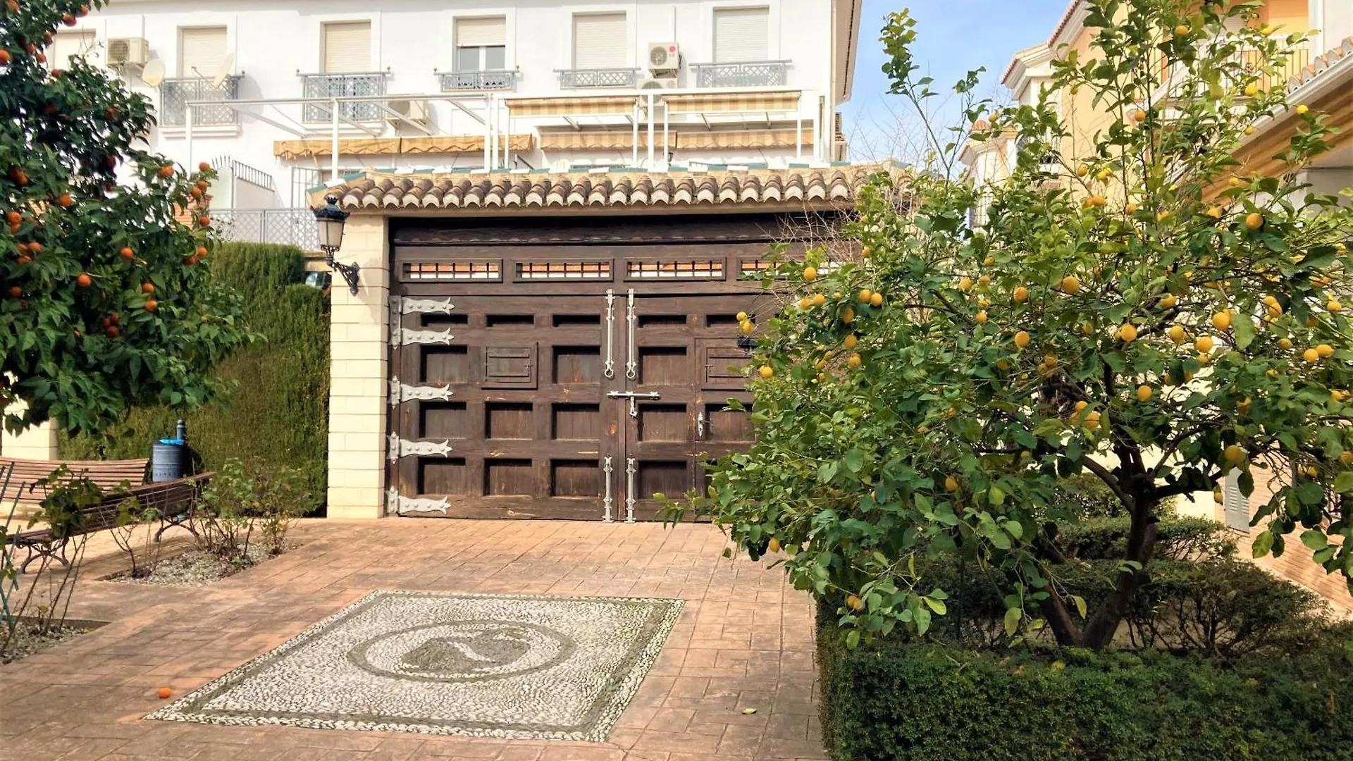 Apartamentos Caseria De Comares Granada Apartahotel