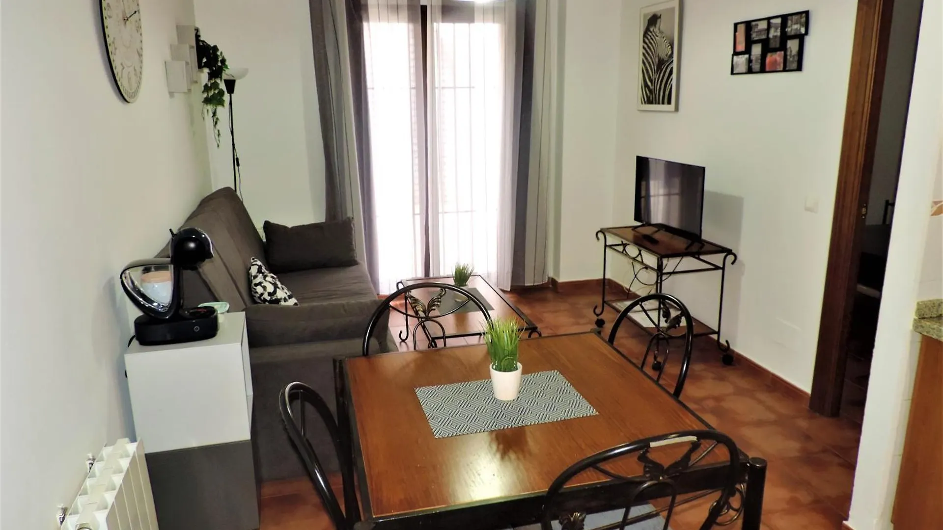 Apartahotel Apartamentos Caseria De Comares Granada